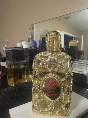 Royal Amber Women Eau de Parfum - Gold Bottle